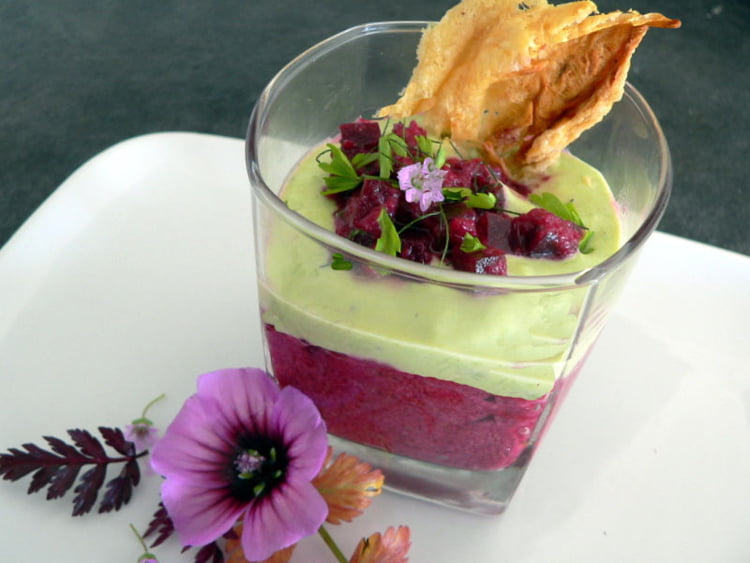 Verrine de betterave et espuma d'asperge