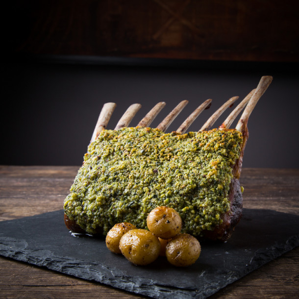 Agneau en croûte de pistache