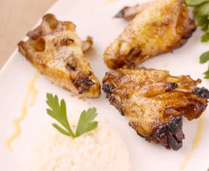 Ailerons de poulet confits au miel