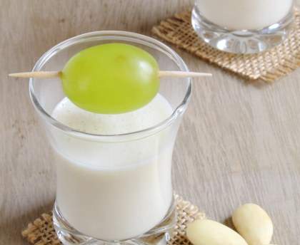 Ajo blanco (soupe glacée à l'ail)