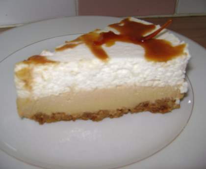 Bavarois aux poires, caramel au beurre salée sur lit de spéculos
