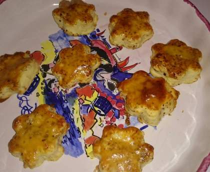 Biscuits tortis faciles (pour utiliser les restes de pâte brisée)