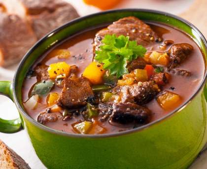 boeuf aux oignons (recette grecque)