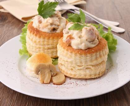 Bouchées à la reine (restes de volaille)