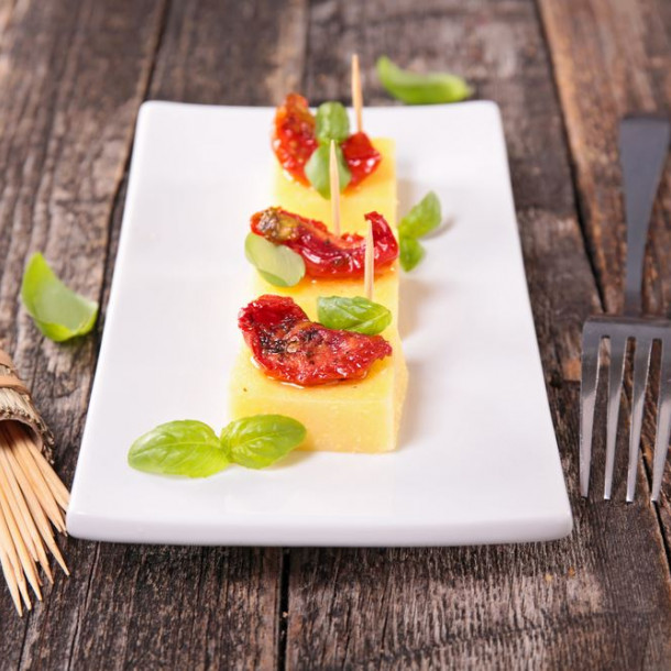 Bouchées apéritives de fromage à la tomate séchée