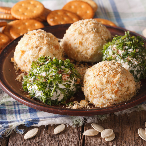 Bouchées de chèvre à la ciboulette