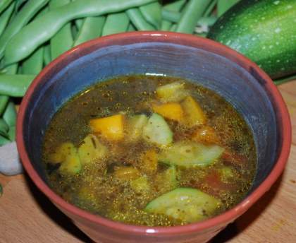 Bouillon d'été au poivron