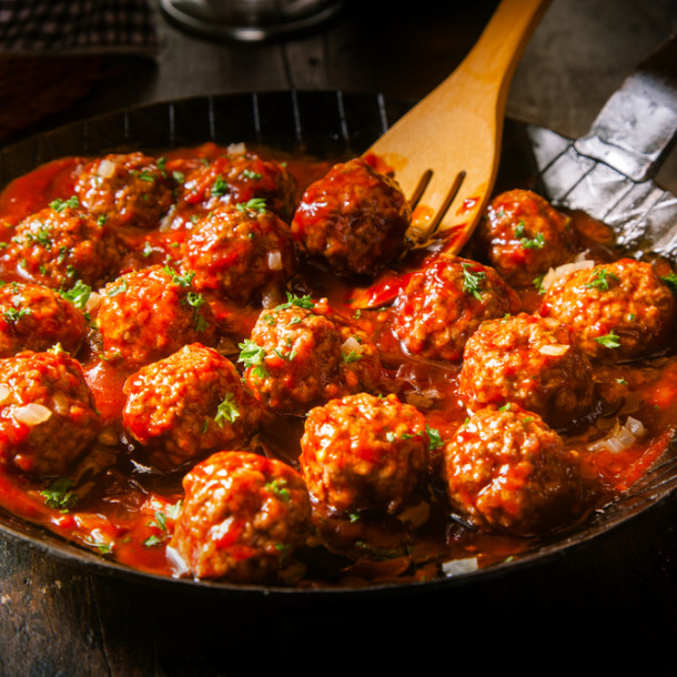 Boulettes d'ignames sauce tomate
