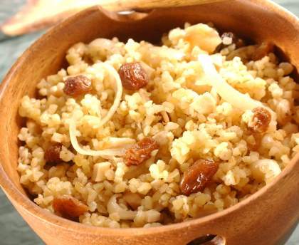 Boulgour aux bananes et aux raisins secs