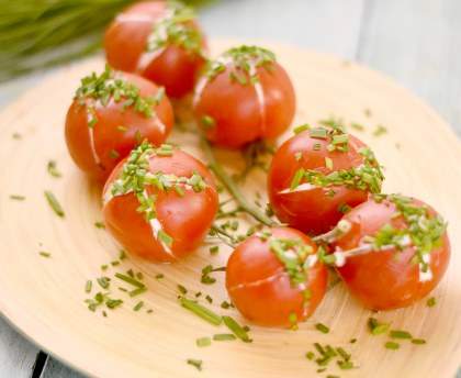 Bouquet de tomates cocktail farcies pour l'apéro