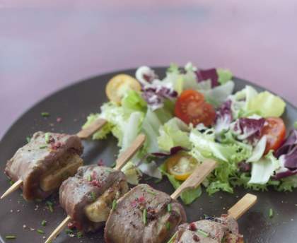 Brochette d'aiguillettes de canard au foie gras (barbecue)