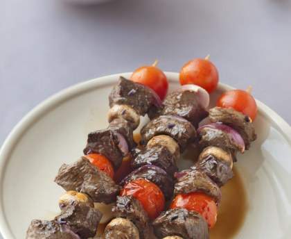 Brochettes de boeuf au soja et à la lavande