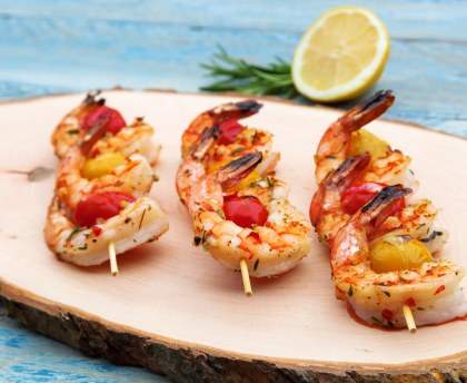 Brochettes de crevettes façon Tata à la plancha