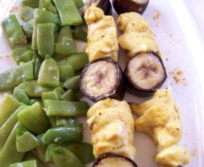 Brochettes de poulet curry et banane