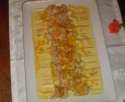 Brochettes de poulet mariné au lait de coco