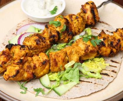 Brochettes de poulet tandoori