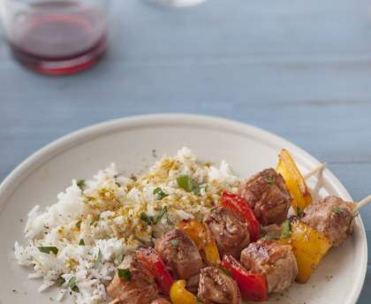 Brochettes de thon au lard