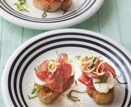 Bruchettas au caviar de tomate
