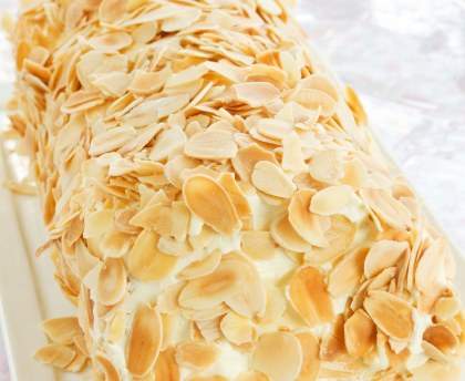 Bûche aux amandes