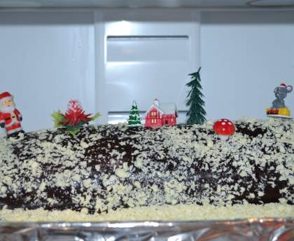 Bûche aux chocolats blanc et noir