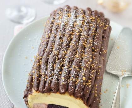 Bûche de noêl à la mûre et à la vanille