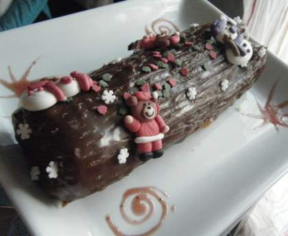 Buche traditionnelle de noël, biscuit au marron