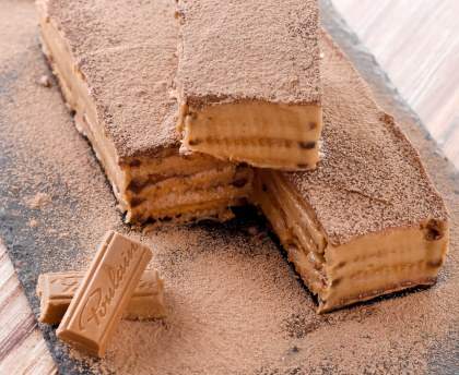 Bûche très facile aux petits beurre et à la Pralinoise Poulain