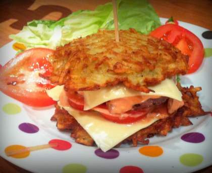 Burger aux galettes de pommes de terre