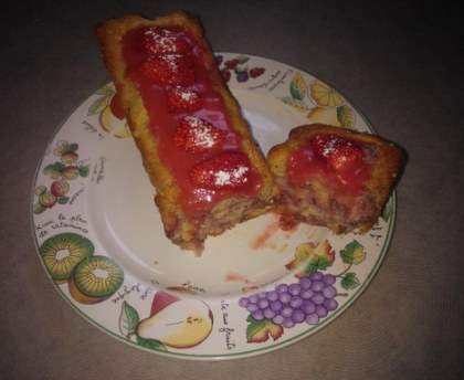 Cake aux fraises et coulis