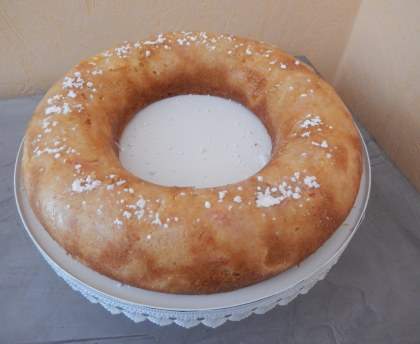 Cake de fin d'été aux prunes noires et reine-claudes
