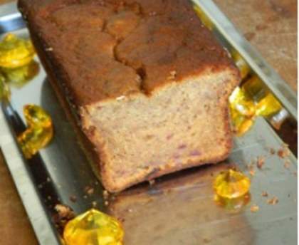 Cake léger à la banane et aux dattes