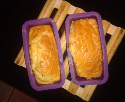 Cake salé aux carottes, lardons et fromage