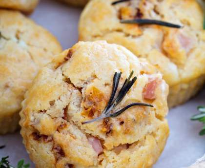 Cake salé aux oignons et aux lardons