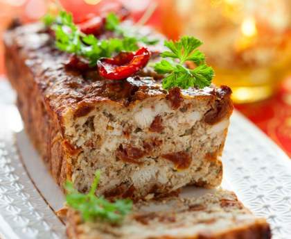 Cake tomates séchées et poulet rôti