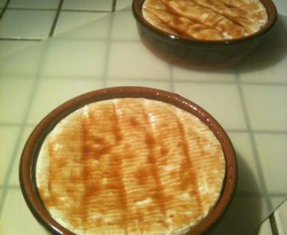 Camembert rôti au miel et au caramel