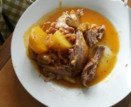 Canette cocotte aux pommes de terre