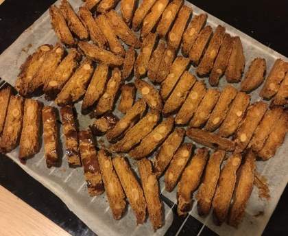 Cantucci (croquant) amandes,  curcuma et gingembre