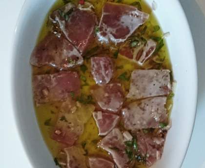 Carpaccio de thon au basilic et citron