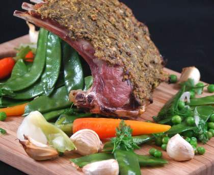 Carré d'agneau aux herbes