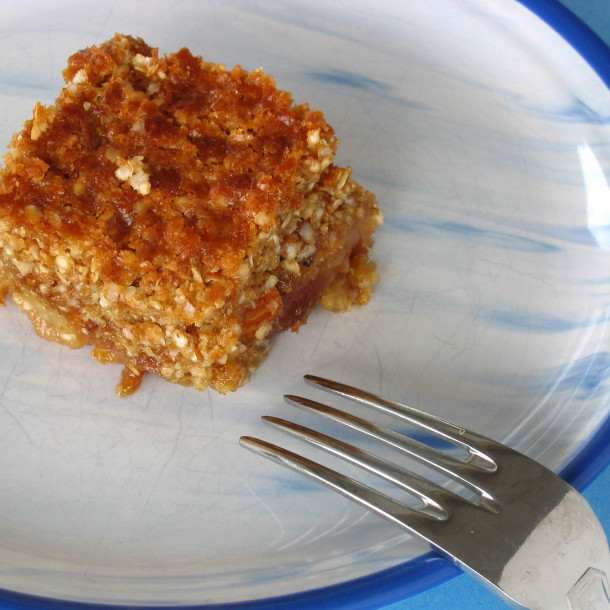 Carrés de quinoa aux dattes