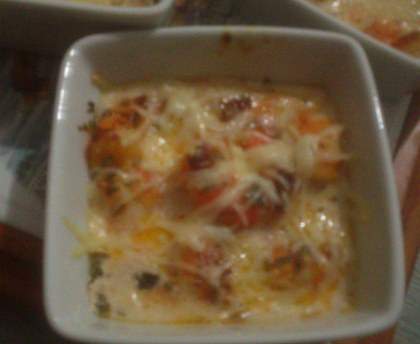 Cassolette de crevettes à la crème d'ail doux et Porto
