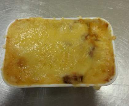 Cassolette de saucisses, sauce béchamel 