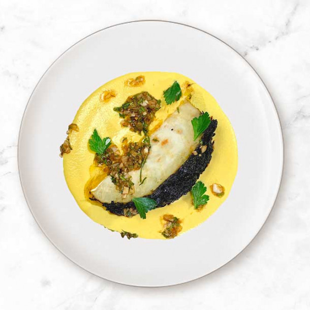 Céleri rôti au curry noir sauce Chimichurri