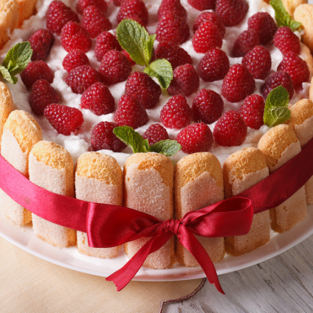 Charlotte aux framboises et au chocolat blanc