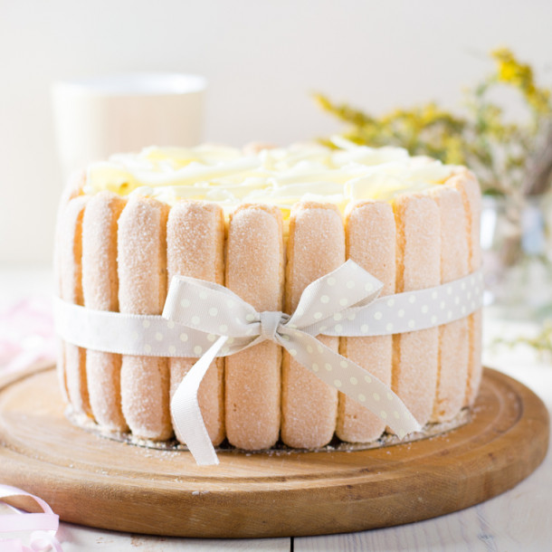 Charlotte aux poires crème chantilly