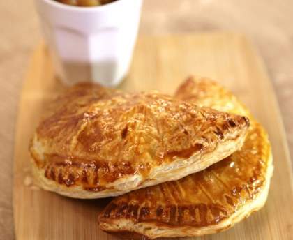 Chausson aux pommes caramélisées