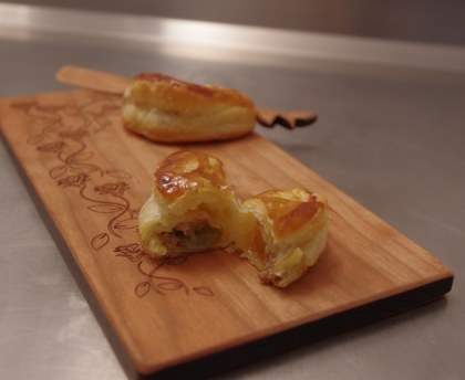 Chaussons de foie gras aux pommes caramélisées