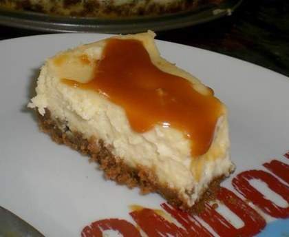 Cheesecake et sa sauce caramel au beurre salé