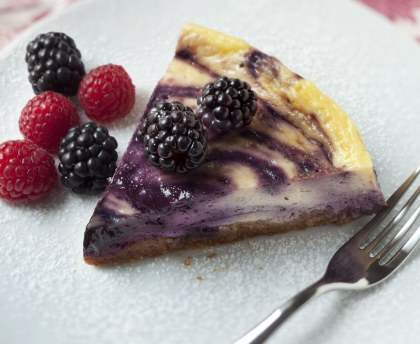 Cheesecake marbré aux myrtilles