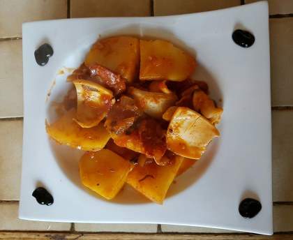 Chipirons au chorizo et piment d'Espelette